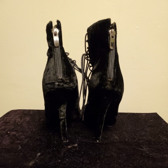 Sexy velvet lace up stilettos - Picture 6 of 7